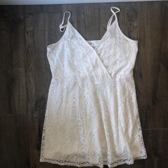 Mossimo White Flower Lace Dress - Picture 1 of 2